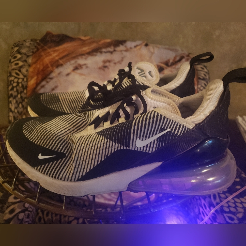 Nike Air Womens Black and White Sneakers